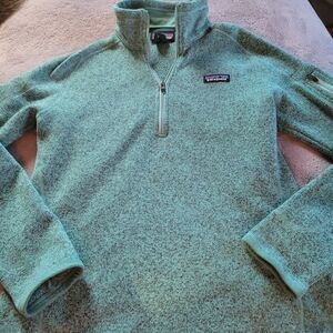 LADIES GREEN PATAGONIA 1/4 ZIP PULLOVER EUC POCKET ON SLEEVE SIZE MEDIUM